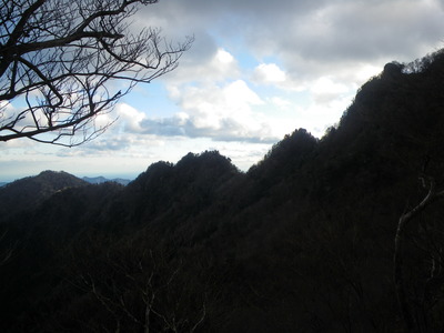 初めての南奥駈・茶臼山～笠捨山