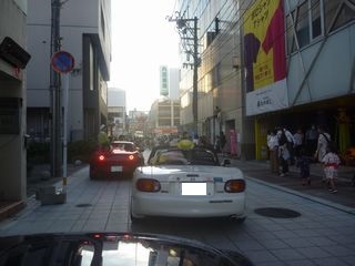 七夕祭りオープニングパレード （ブンブンと手を振るんだよ）