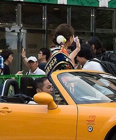 七夕祭りオープニングパレード（織姫は何を教えたか）