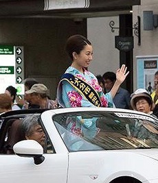 七夕祭りオープニングパレード（織姫は何を教えたか）