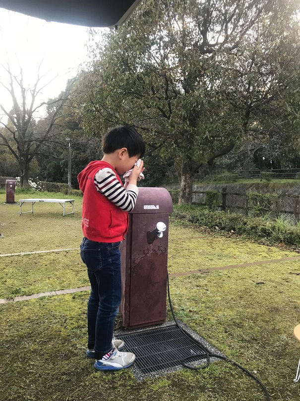 石鎚山ハイウェイオアシスキャンプ場～