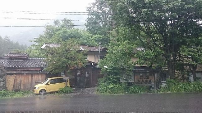 昼食＆到着