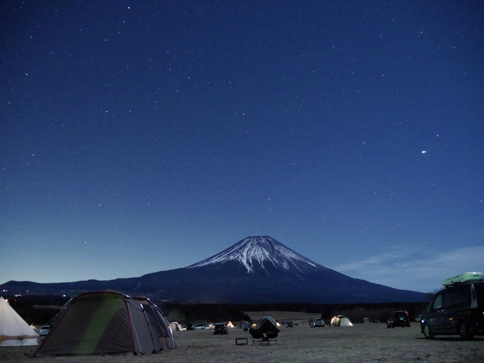 冬キャンプ　ふもとっぱら　富士山　ランドロック　月夜