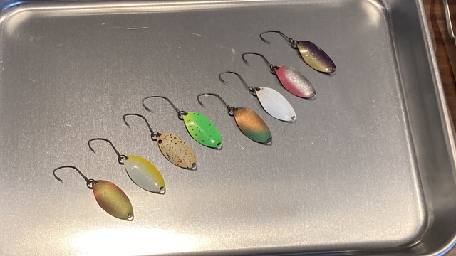 魚釣り始めました。:【断捨離】エリアトラウト用品22 なぶら家