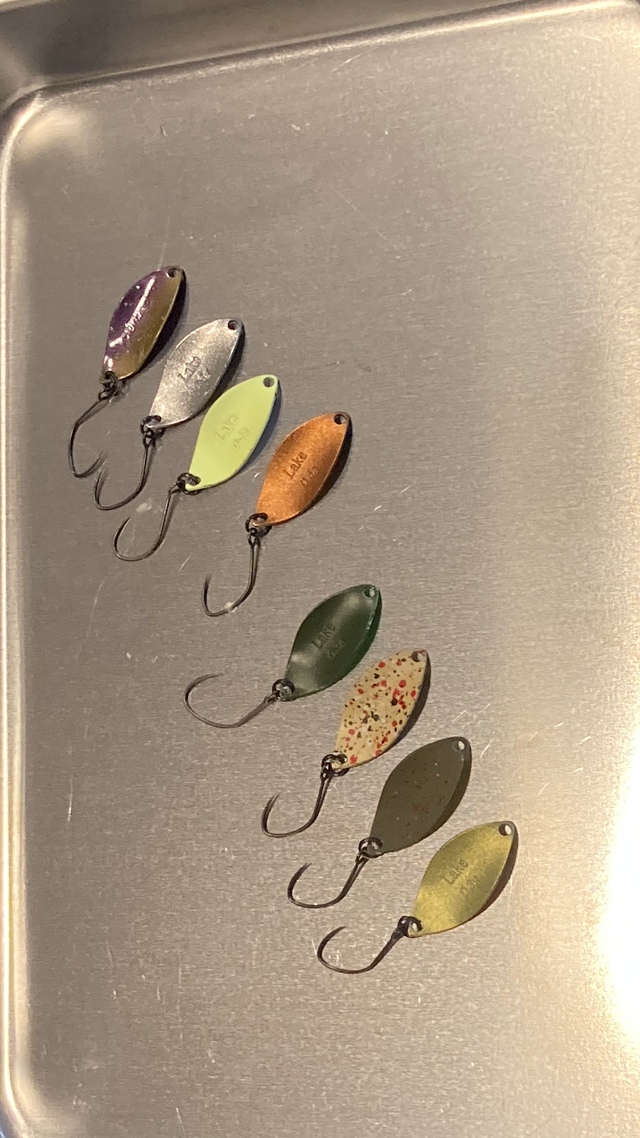 魚釣り始めました。:【断捨離】エリアトラウト用品22 なぶら家