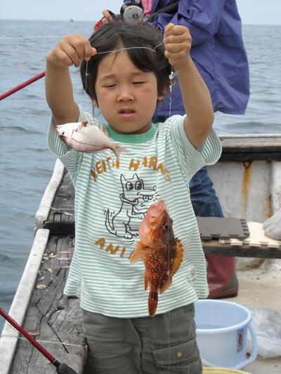 夏のファミリー釣り教室開催中