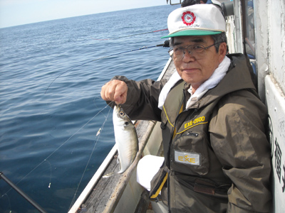 久振りの大鯛を釣る 若狭釣り宿村松