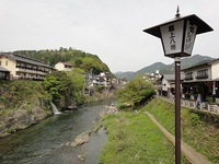 前半は山