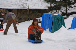 開幕　お山　初雪中