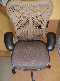 ミラチェア（Mirra Chairs）のインプレ