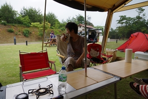 梅雨にも負けず、万葉公園キャンプ①