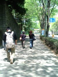 暑い〜 2009/05/02 11:35:24