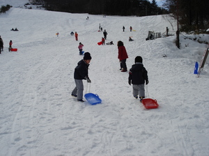 雪遊び　ひゃっほー♪