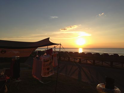 海キャンプ　紫雲寺記念公園オートキャンプ場