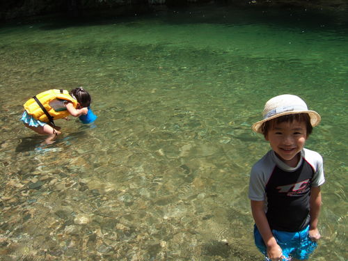 デイキャンプ　　川遊び