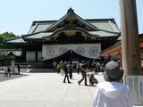 靖国神社で考える