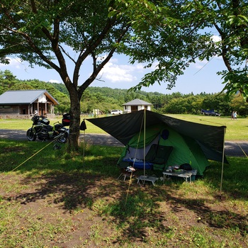 夏のキャンプ地は海か山か！