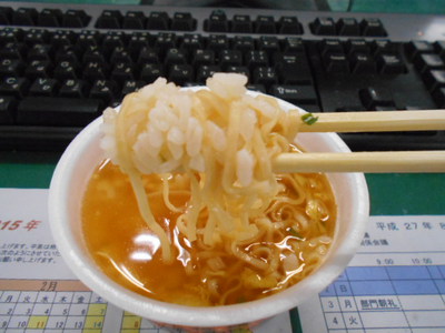 ２度おいしい！　ミニチキンラーメン＆塩むすび