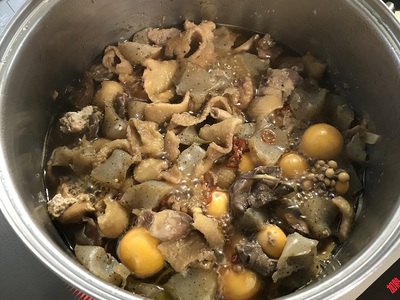 食べたらアカンもんは、やっぱり旨いで！ ヾ(*´∀｀*)ﾉ　おっちゃんの鶏もつ煮