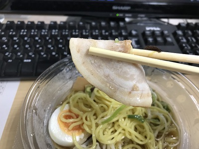 セブンイレブン・炊出し鶏ガラスープの冷し醤油ラーメン