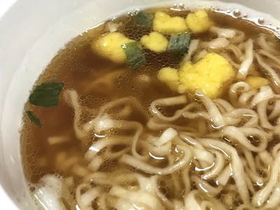 ひよこちゃん… ちょっとちゃうで～！ (￣▽￣;)