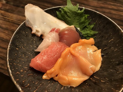 アルちゅぅの、ふらり呑み屋探訪！（73）　SUSHI Kitchen 「KAMON」