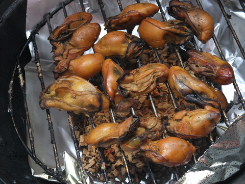 牡蠣の燻製　と　ひね鶏の燻製
