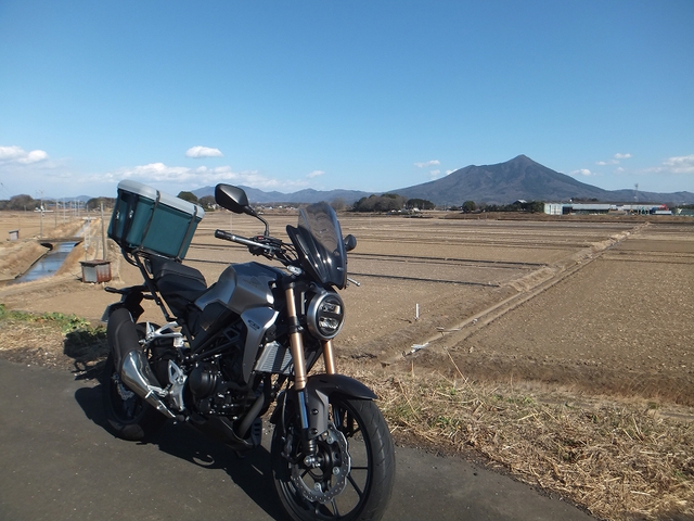 ＣＢ２５０Ｒ　スクリーン取り付け大苦戦