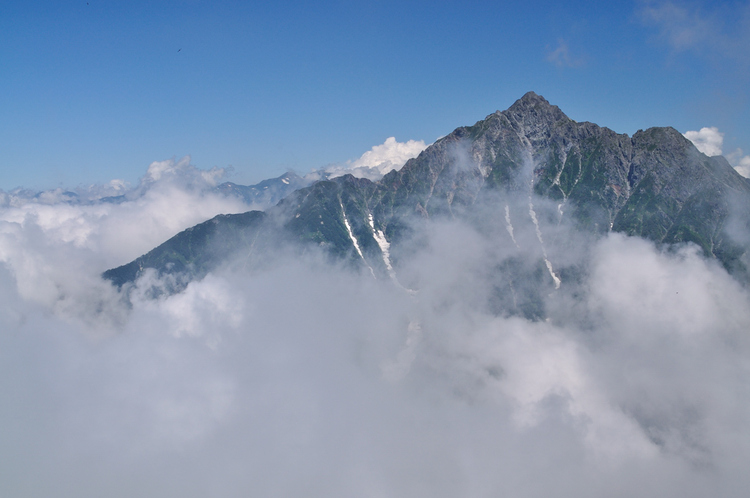 真夏の立山・大日三山縦走、そして花美しい弥陀ヶ原へ