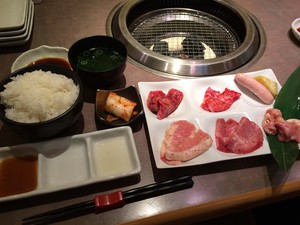 タコ釣れてますが・・・・。