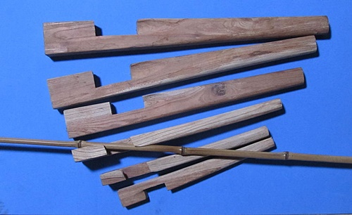 和竿の素材と釣り関連情報 つり具の木下（福岡）:ケヤキの矯め木＆和竿