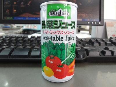 初出の昼食…　ペヤング・イカスミやきそば！