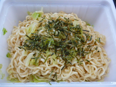 ペヤング　たらこ焼きそば！