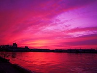 漁港での夕陽 2010/10/27 20:40:03