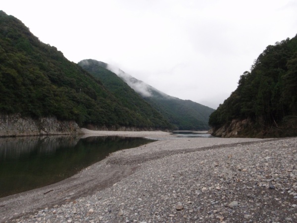 熊野川　あの日から１年のﾀﾞｳﾝﾘﾊﾞｰ