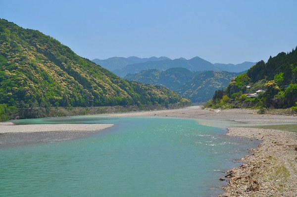 熊野川　復興中です