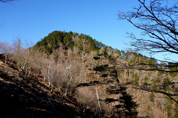 「春の嵐」の前に鉄山から弥山へ　