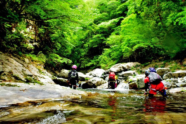 びしょ濡れモードで大峰・神童子谷