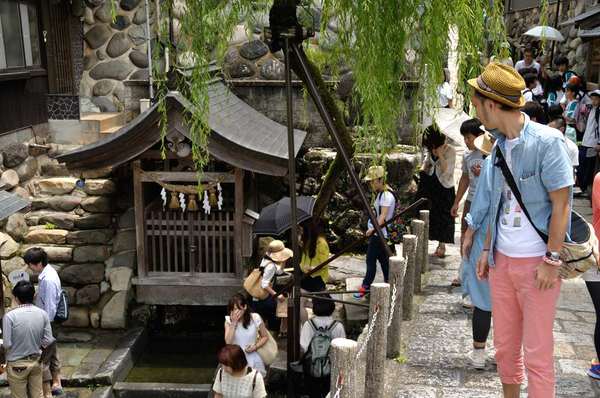 盆踊りの頃　川面に吹く風　in 郡上八幡・吉田川