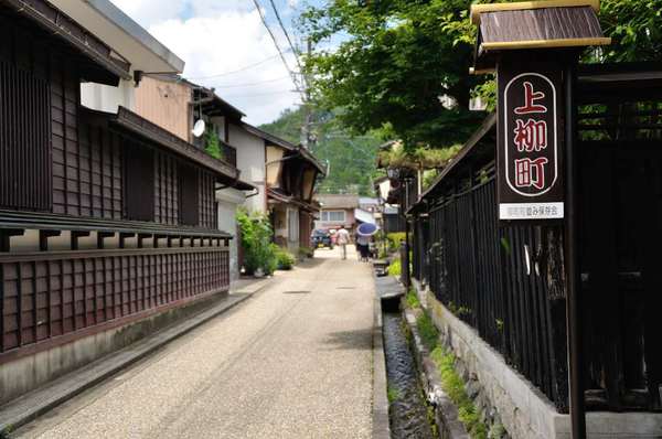 盆踊りの頃　川面に吹く風　in 郡上八幡・吉田川