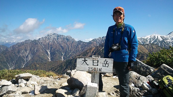 初冠雪の立山から大日三山へ
