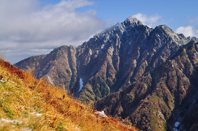 初冠雪の立山から大日三山へ