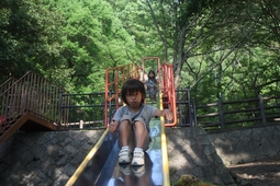 近所の山へトレッキング～！