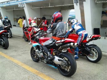 予選