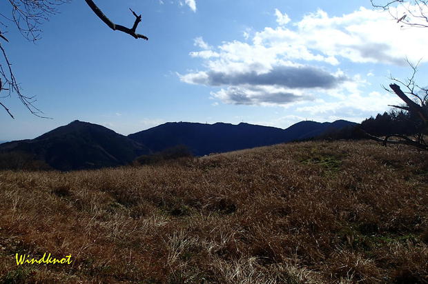 大霧山で虹を見た