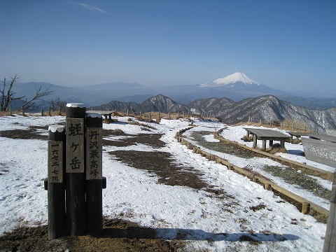 丹沢縦走　　鍋割山～塔ノ岳～丹沢山～蛭ヶ岳