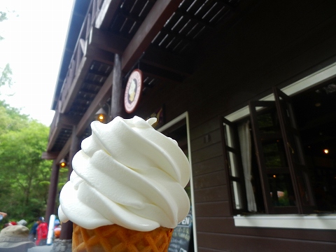 上高地で夏のキャンピング生活