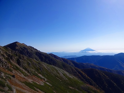 秋晴れの荒川三山～赤石岳　その１