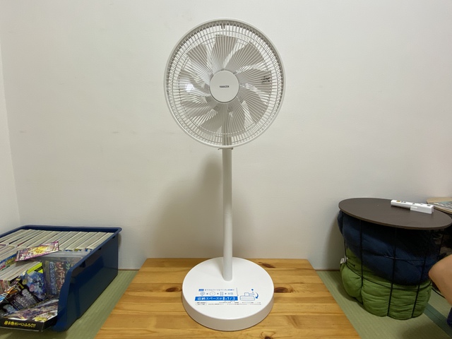 さて、これは何でしょう？夏キャンプの快適グッズ購入〜☆
