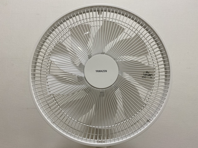 さて、これは何でしょう？夏キャンプの快適グッズ購入〜☆